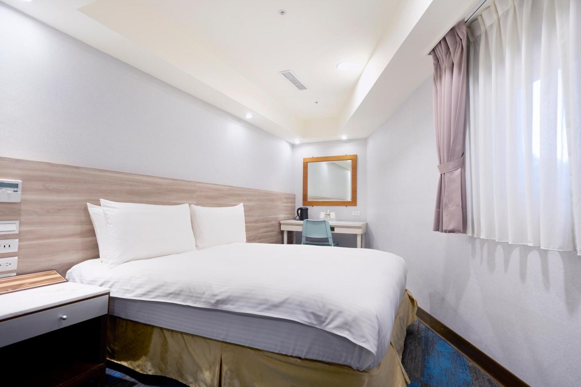華麗大飯店ferrary Hotel Taipéi Exterior foto